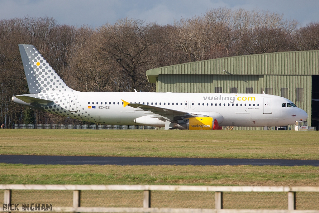 Airbus A320-211 - EC-ICS - Vueling Airlines