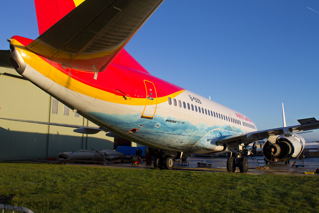 Boeing 737-705 - B-5091 - Lucky Air