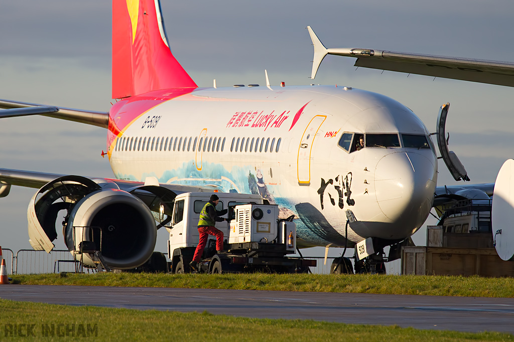 Boeing 737-705 - B-5091 - Lucky Air