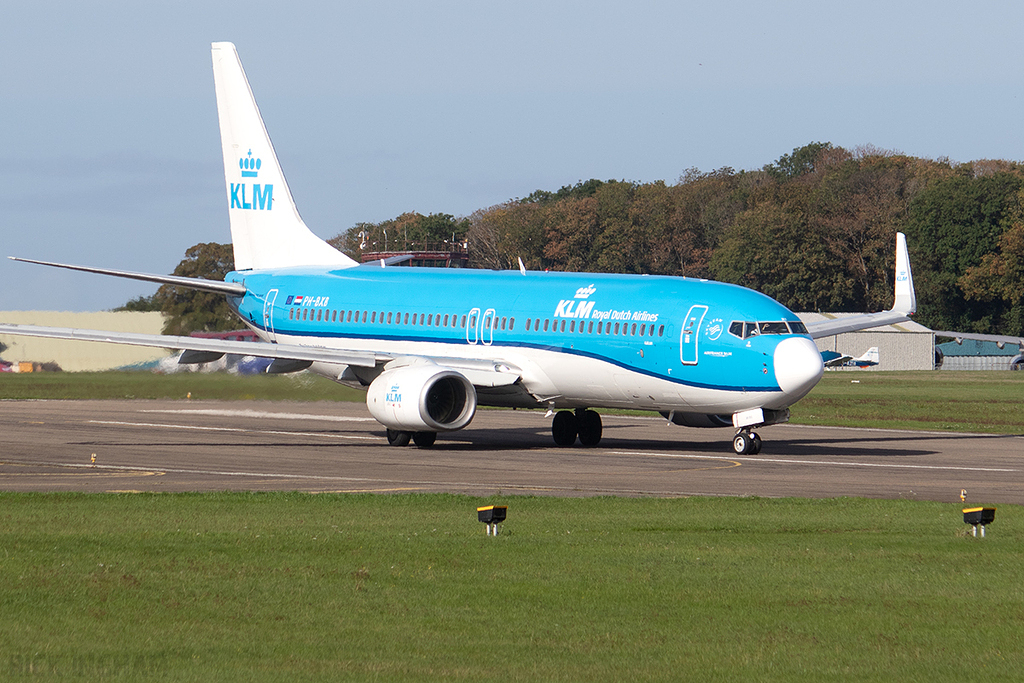 Boeing 737-8K2 - PH-BXB - KLM