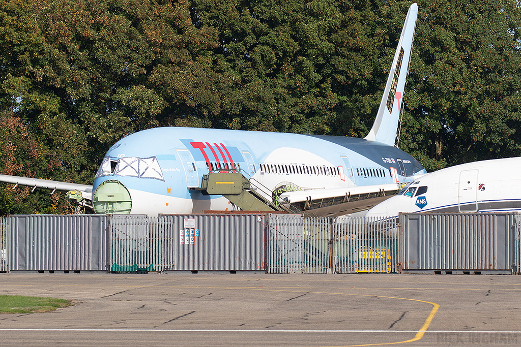 Boeing 787-8 Dreamliner - G-TUID - TUI
