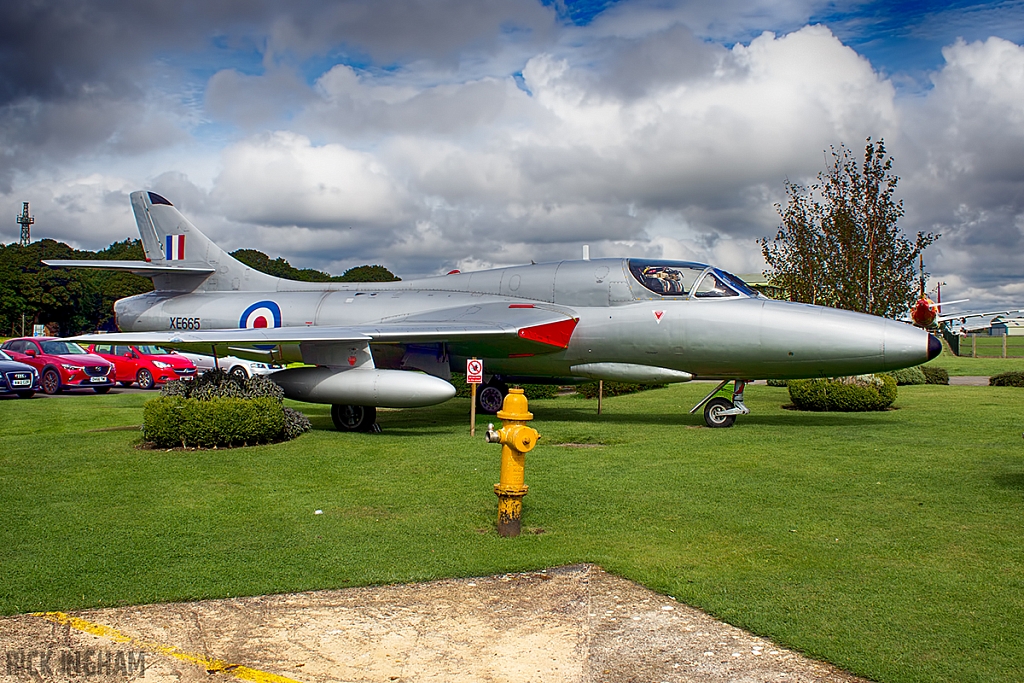 Hawker Hunter T8C - XE665 - RAF