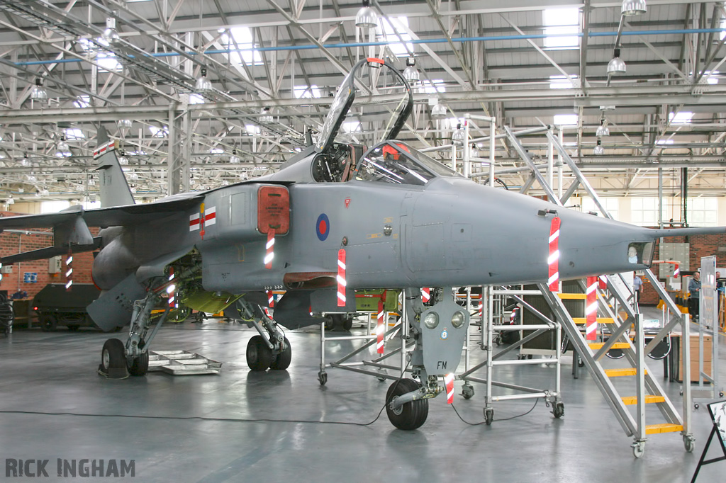 Sepecat Jaguar GR3A - XZ104/FM - RAF