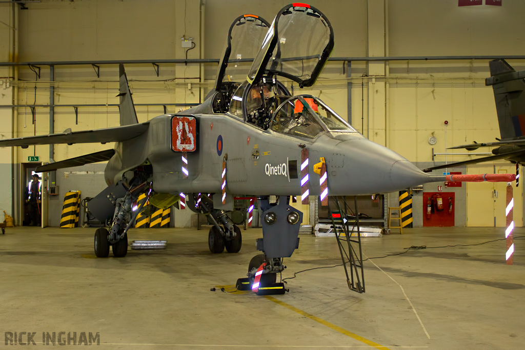 Sepecat Jaguar T2A - XX833 - QinetiQ