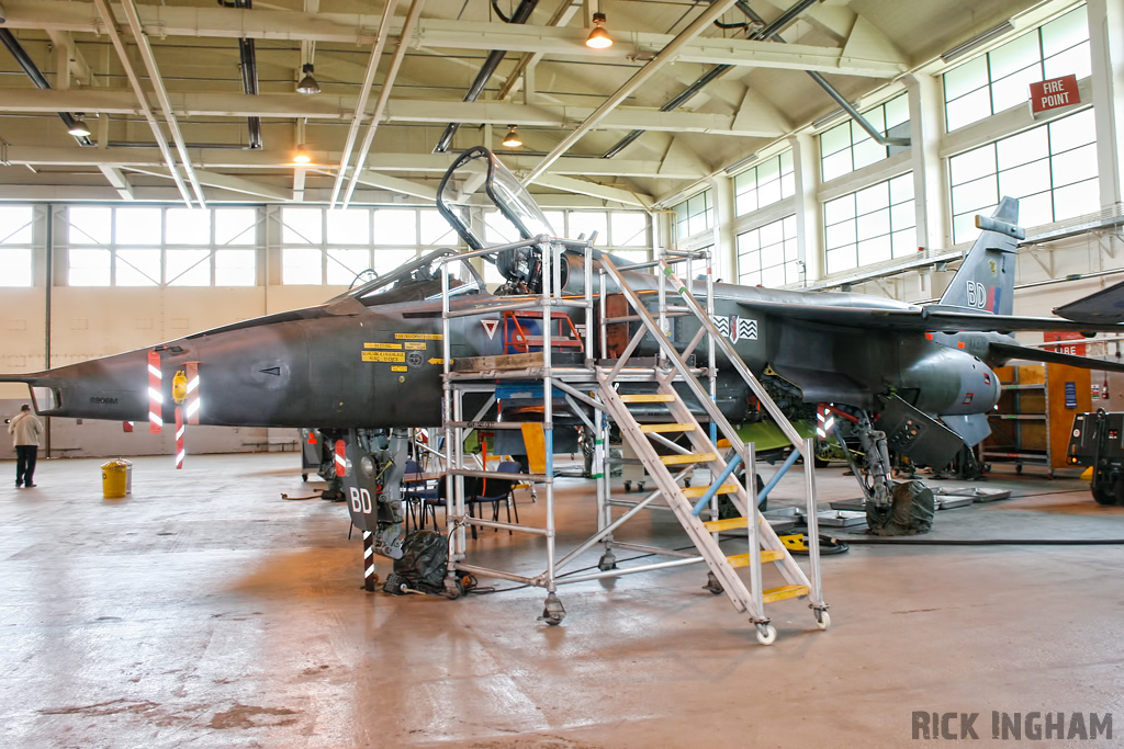 Sepecat Jaguar GR1 - XX976/BD - RAF