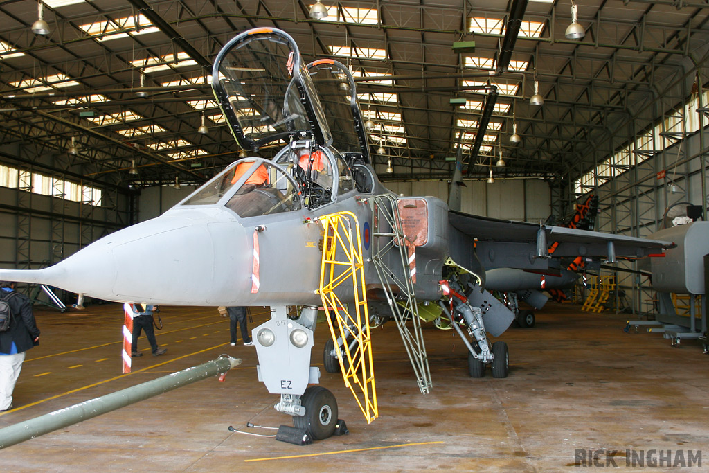 Sepecat Jaguar T4 - XX847/EZ - RAF