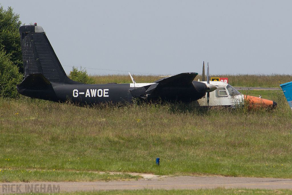 Aero Commander 680E Commander - G-AWOE