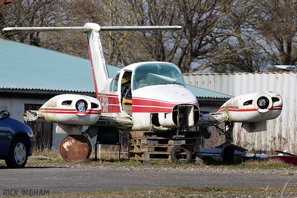 Beech 76 Duchess - G-BGHP