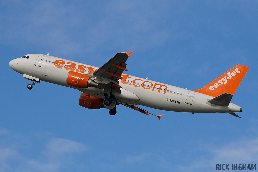 Airbus A320-214 - G-EZTA - EasyJet