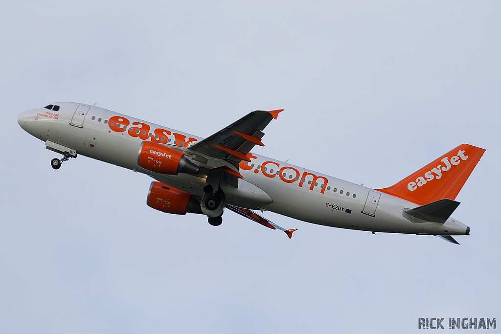Airbus A320-214 - G-EZUY - EasyJet