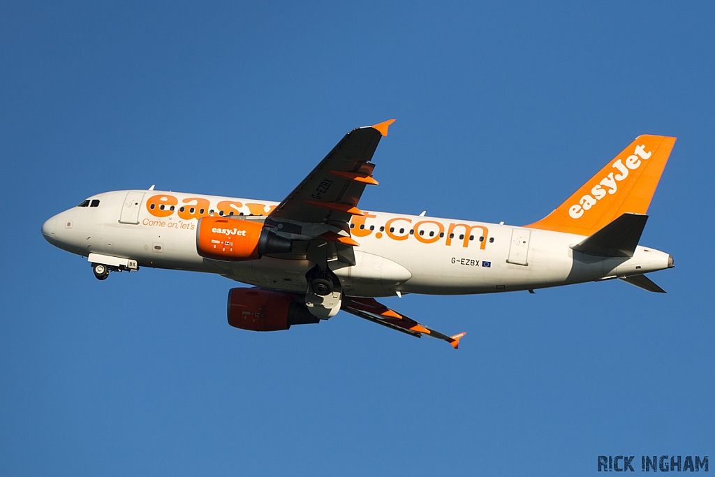 Airbus A319-111 - G-EZBX - EasyJet