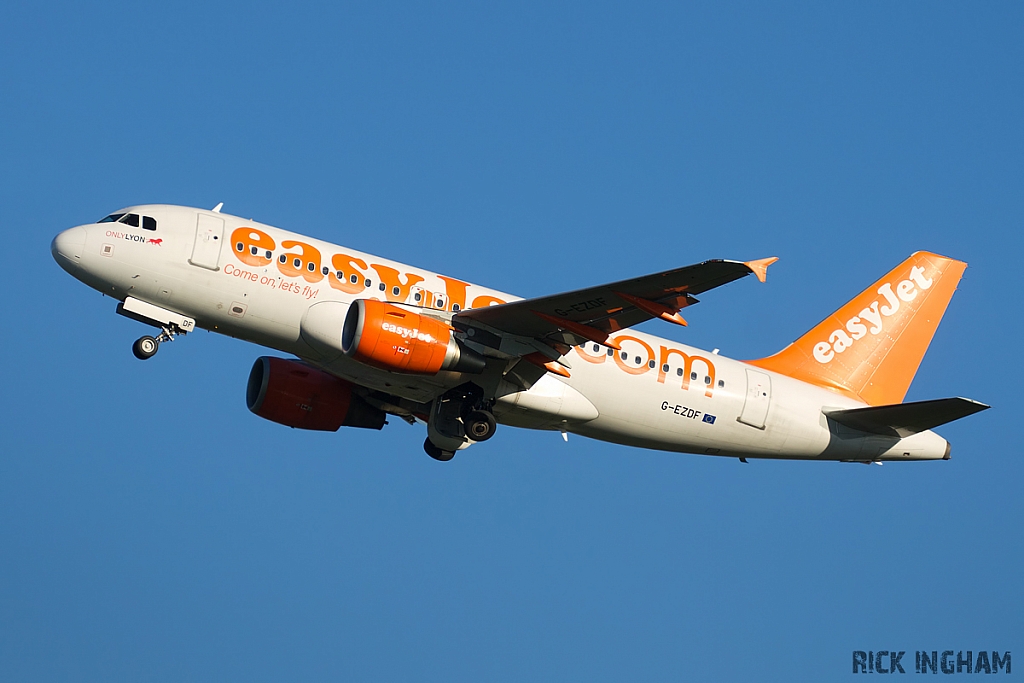 Airbus A319-111 - G-EZDF - EasyJet