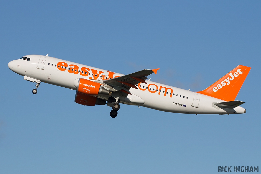 Airbus A320-214 - G-EZUV - EasyJet