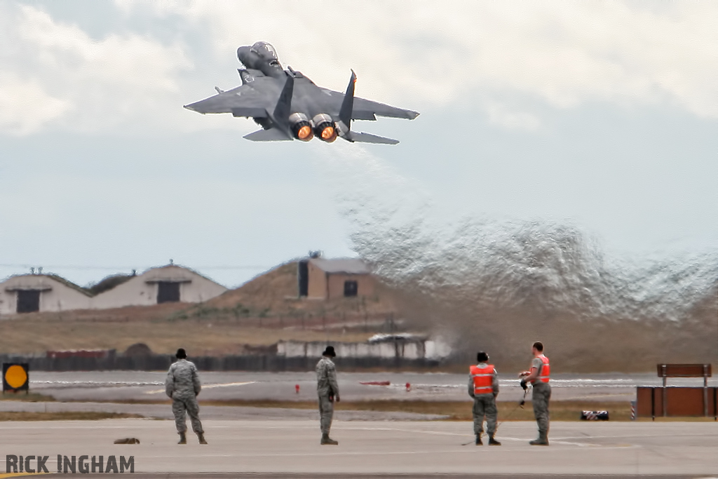 McDonnell Douglas F-15E Strike Eagle - 97-0221 - USAF