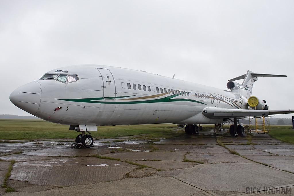 Boeing 727-2P1 - VP-CZY