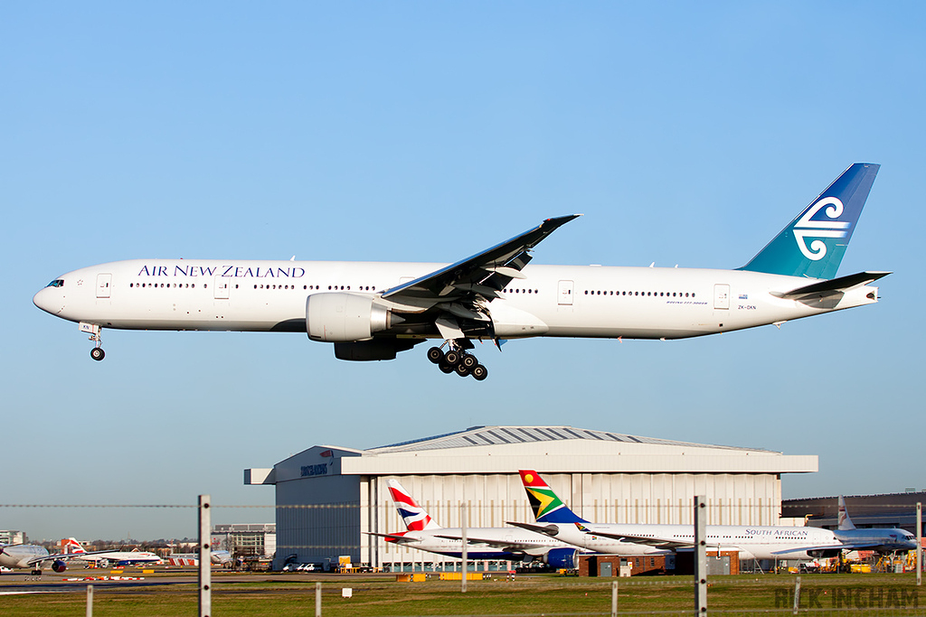 Boeing 777-319ER - ZK-OKN - Air New Zealand
