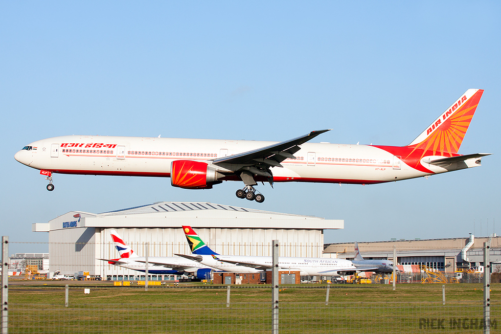Boeing 777-337ER - VT-ALP - Air India