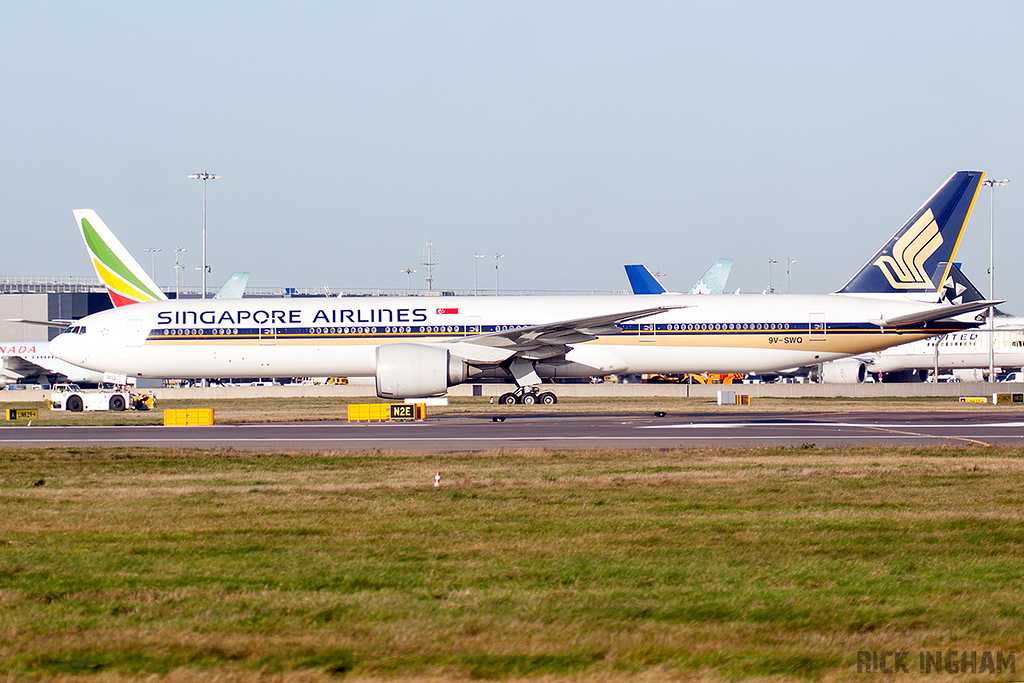 Boeing 777-312ER - 9V-SWO - Singapore Airlines
