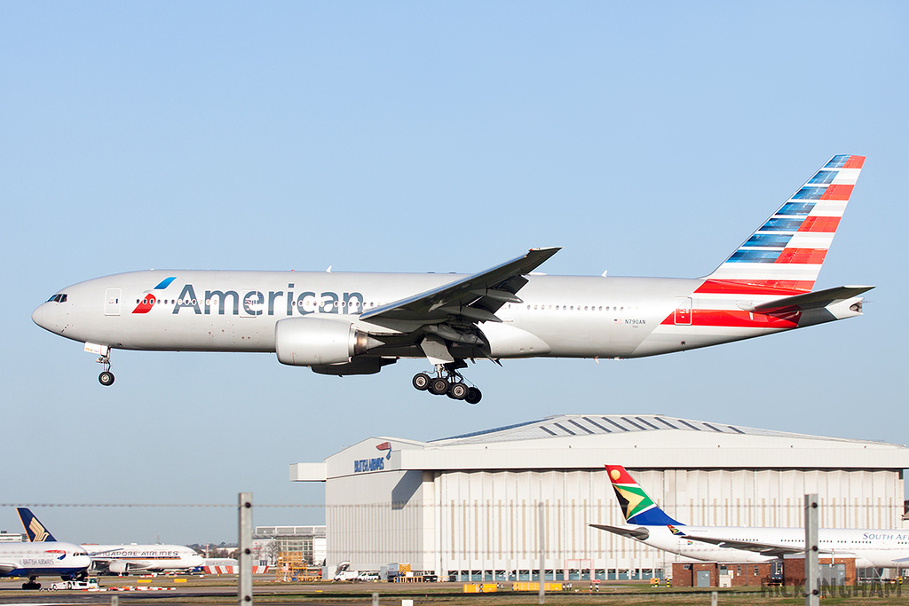 Boeing 777-223ER - N790AN - American Airlines