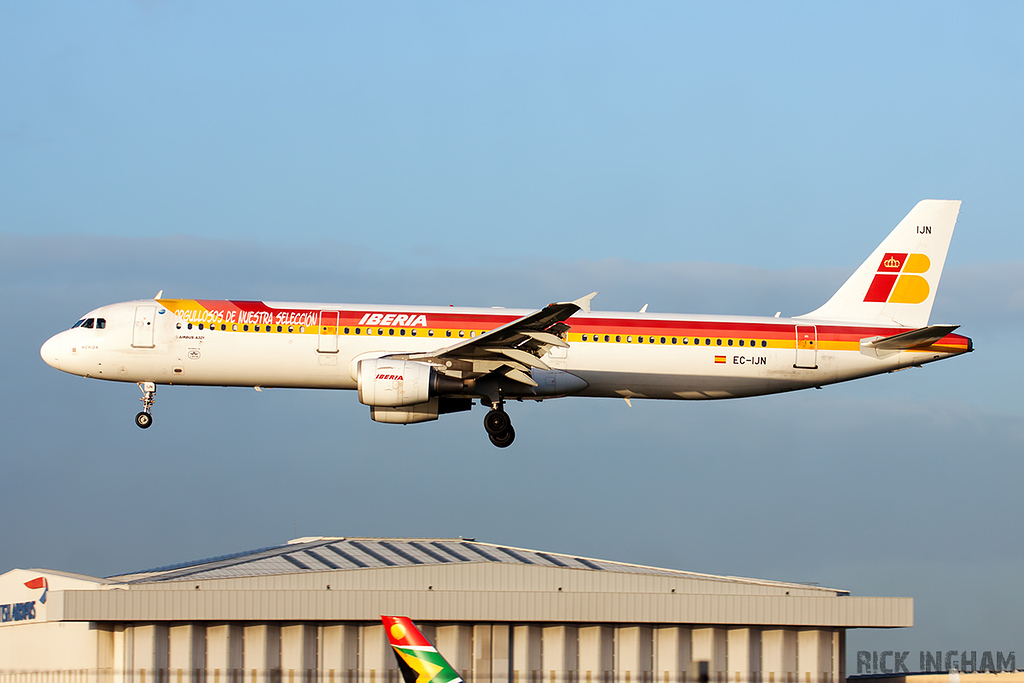 Airbus A321-211 - EC-IJN - Iberia