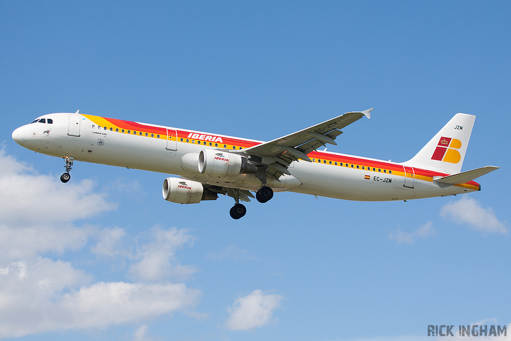 Airbus A321-211 - EC-JZM - Iberia