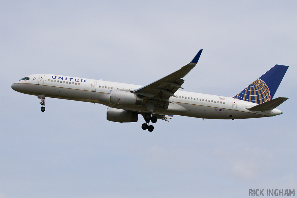 Boeing 757-224WL - N48127 - United Airlines