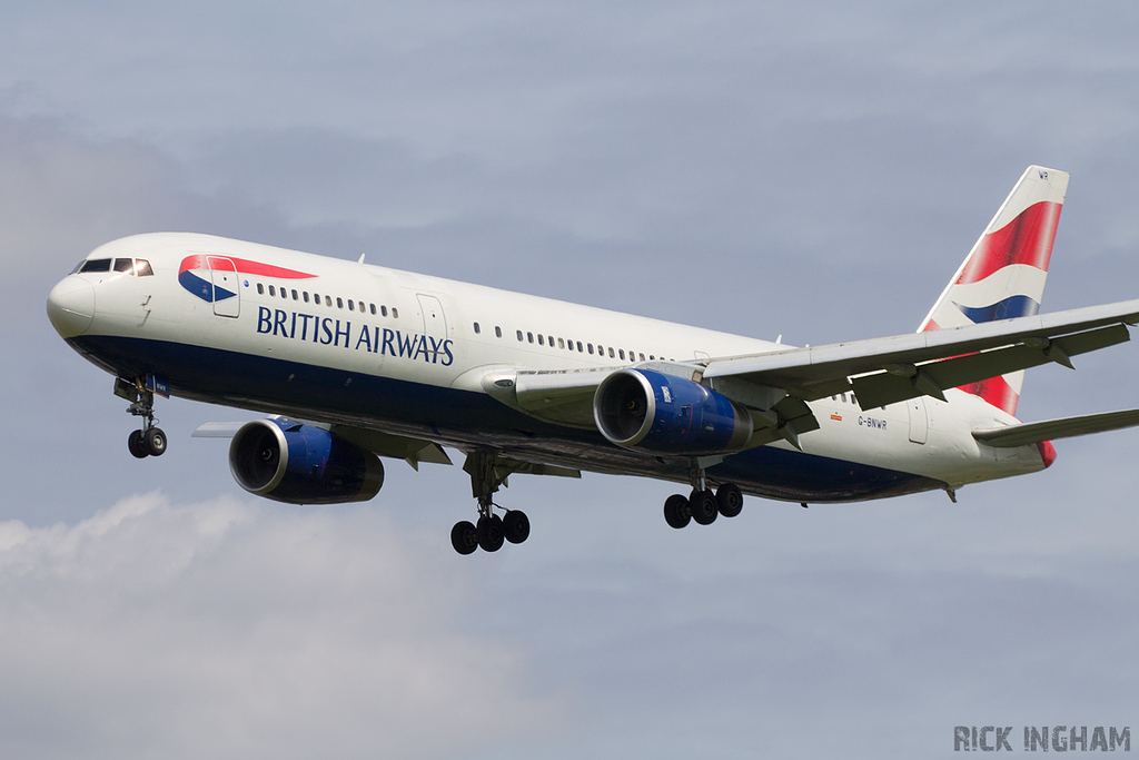 Boeing 767-336ER - G-BNWR - British Airways