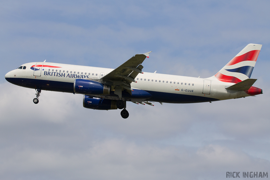 Airbus A320-232 - G-EUUR - British Airways