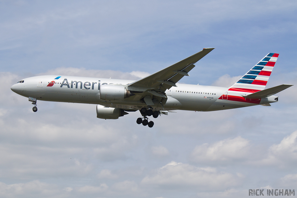 Boeing 777-223ER - N781AN - American Airlines