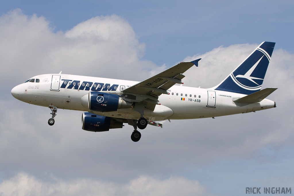 Airbus A318-111 - YR-ASB - Tarom