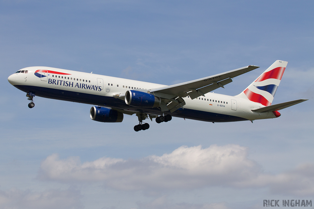 Boeing 767-336ER - G-BZHA - British Airways