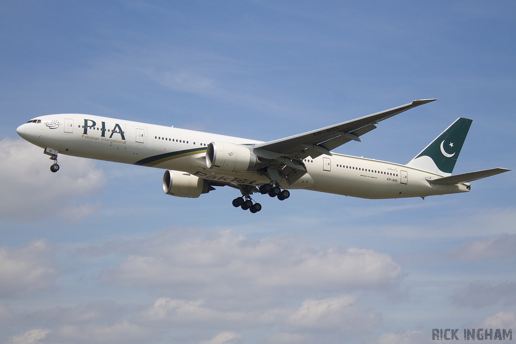 Boeing 777-340ER - A6-BID - Pakistan International Airlines