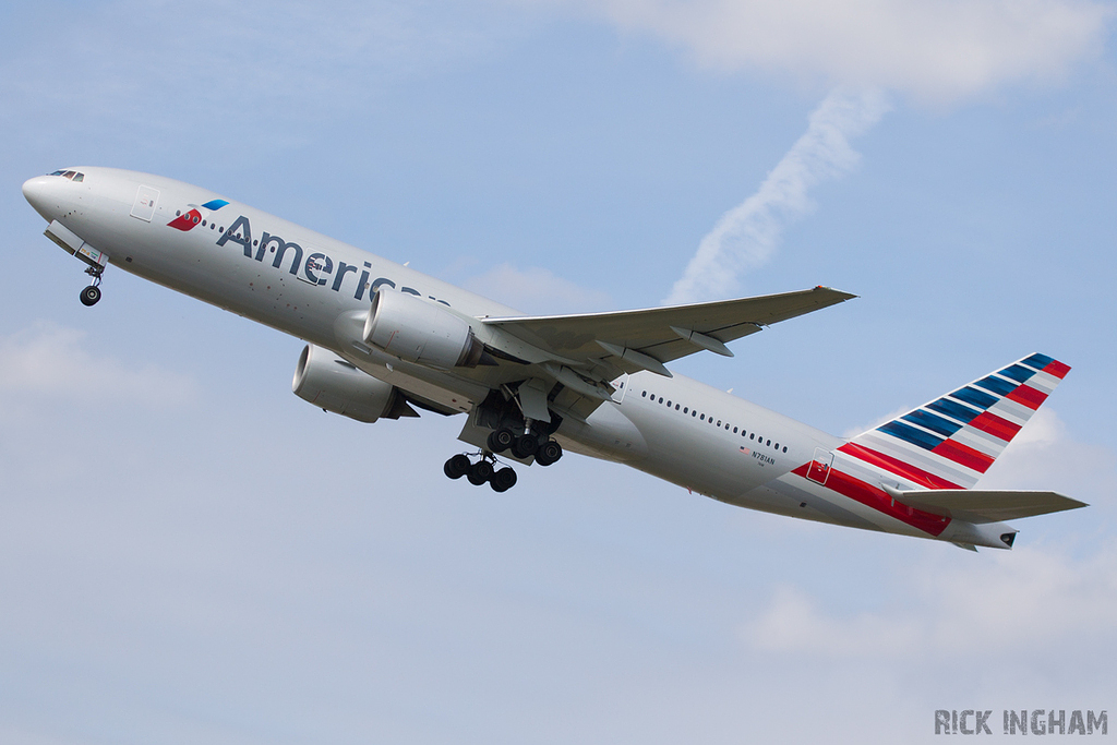 Boeing 777-223ER - N781AN - American Airlines