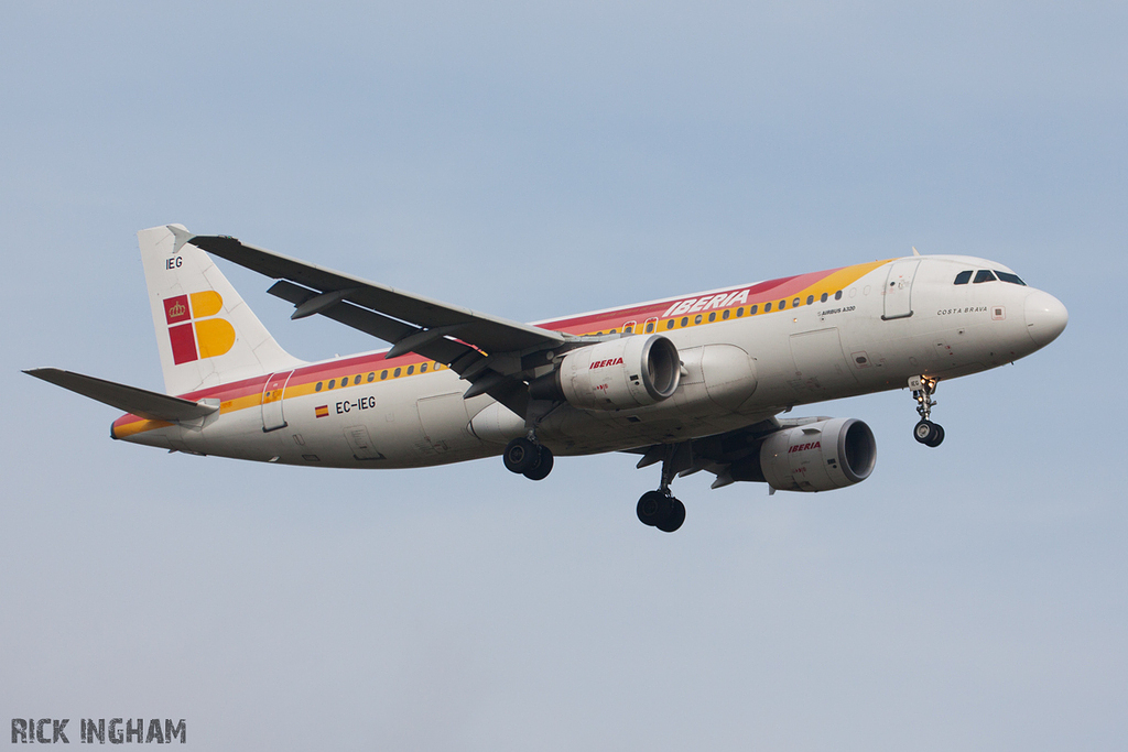 Airbus A320-214 - EC-IEG - Iberia