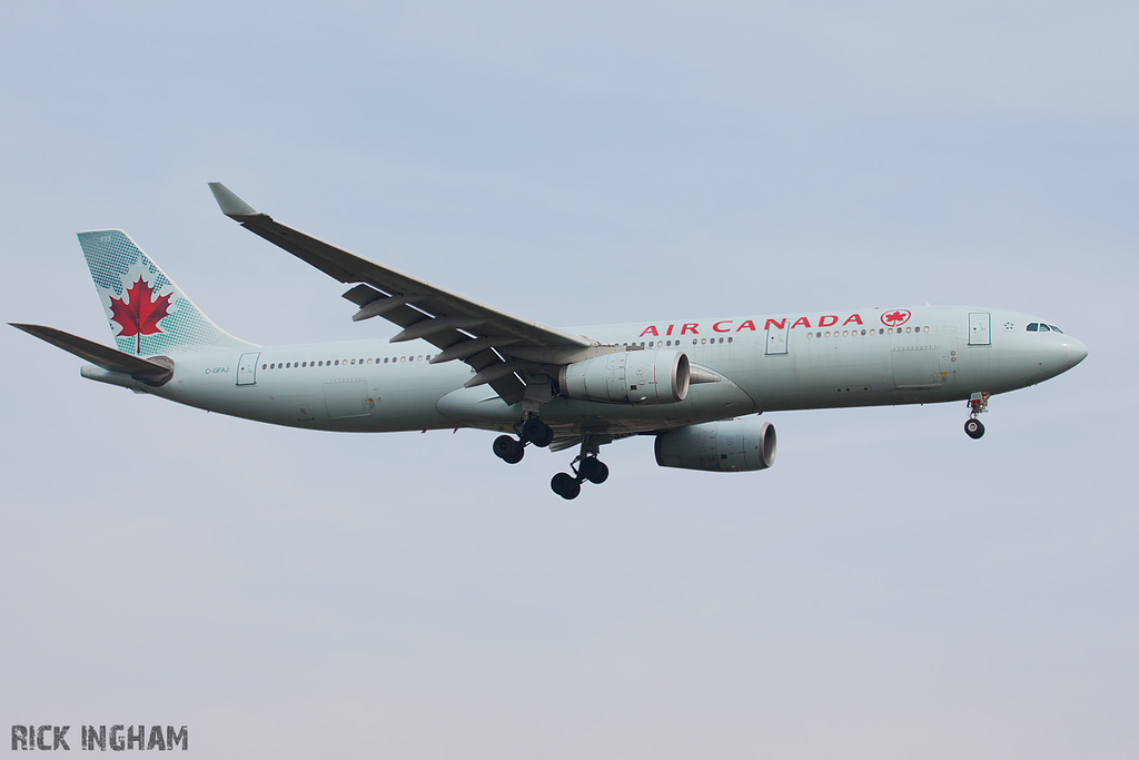 Airbus A330-343 - C-GFAJ - Air Canada