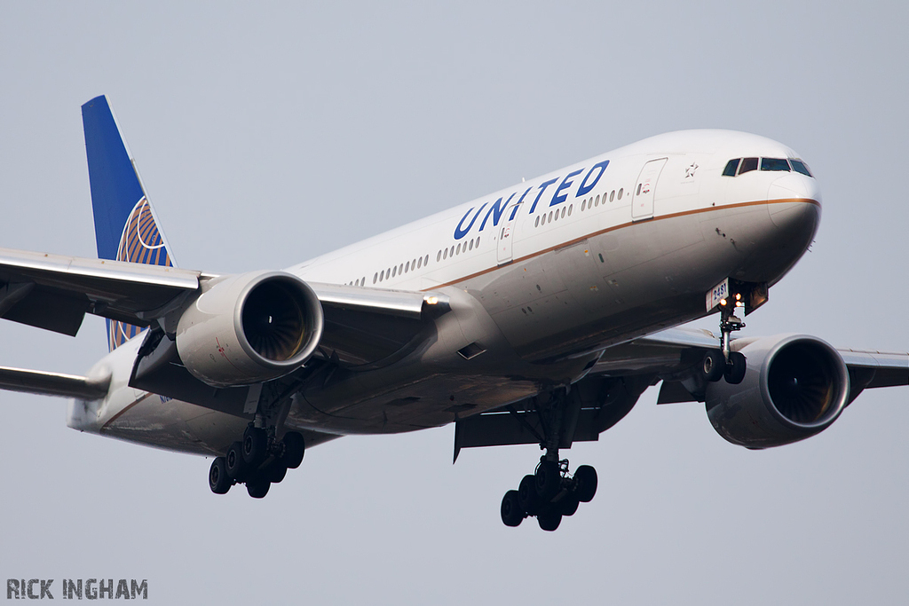Boeing 777-222 - N781UA - United Airlines