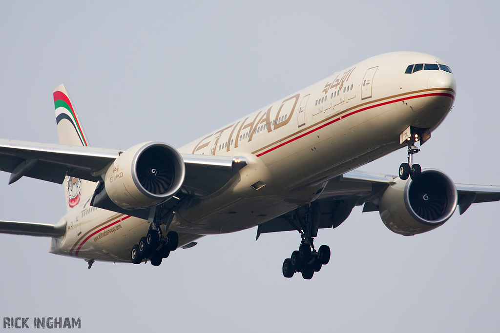 Boeing 777-3FXER - A6-ETL - Etihad Airways