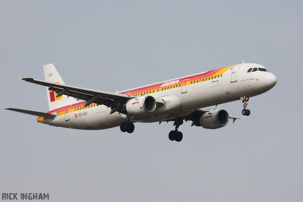 Airbus A321-211 - EC-ILO - Iberia