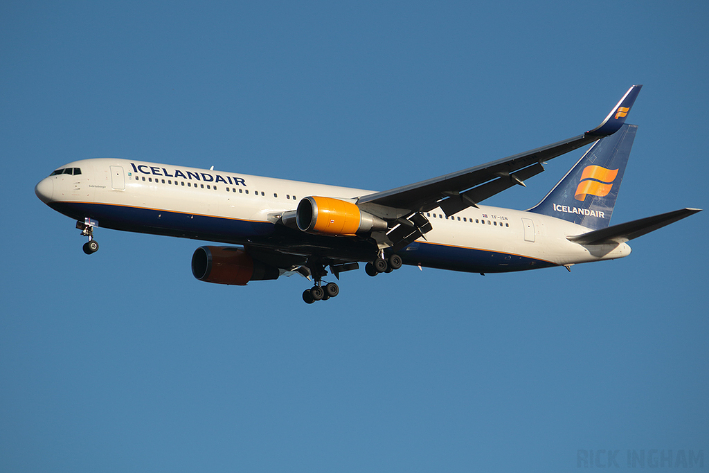 Boeing 767-319ER - TF-ISN - IcelandAir