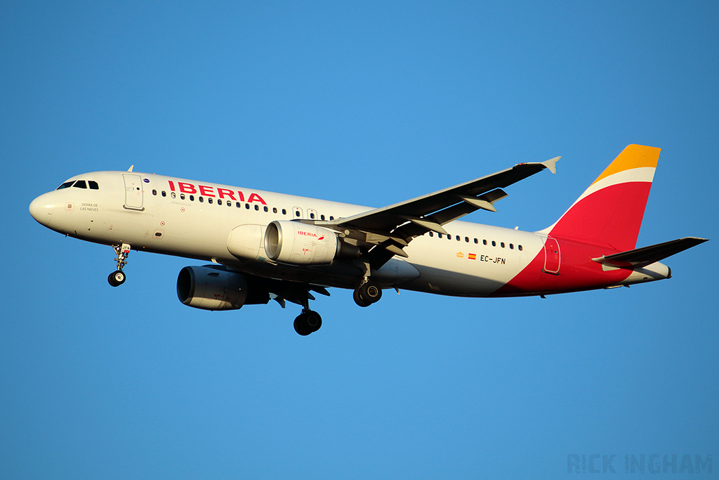 Airbus A320-214 - EC-JFN - Iberia