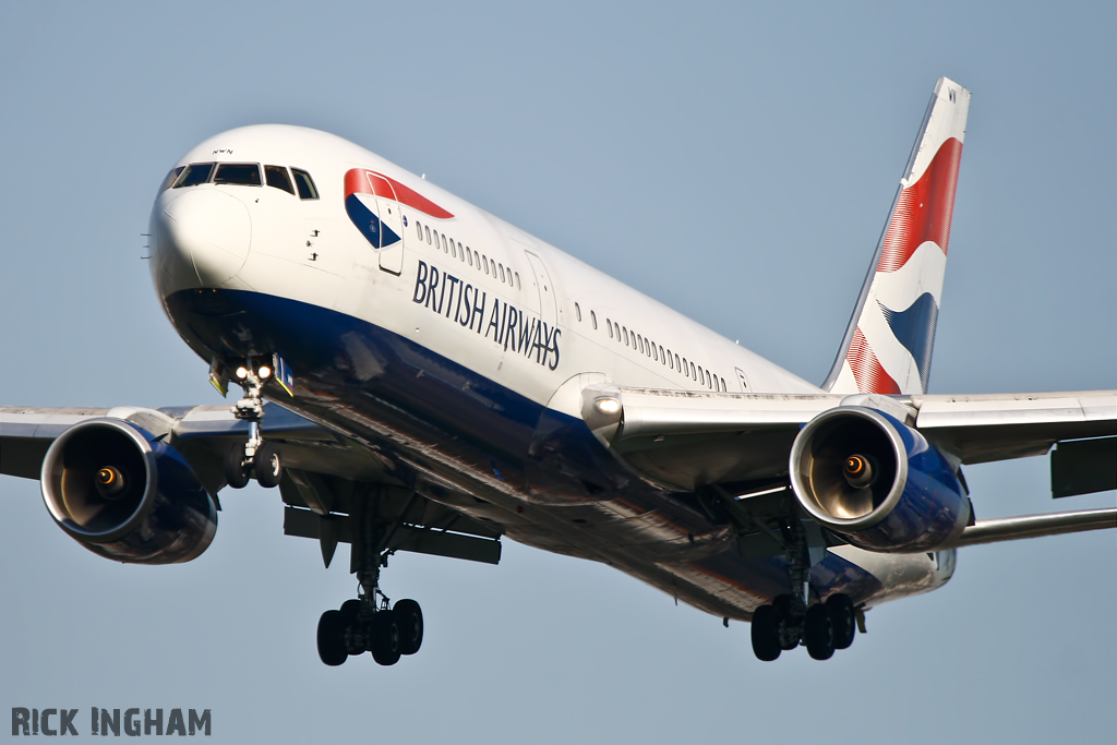 Boeing 767-336ER - G-BNWN - British Airways