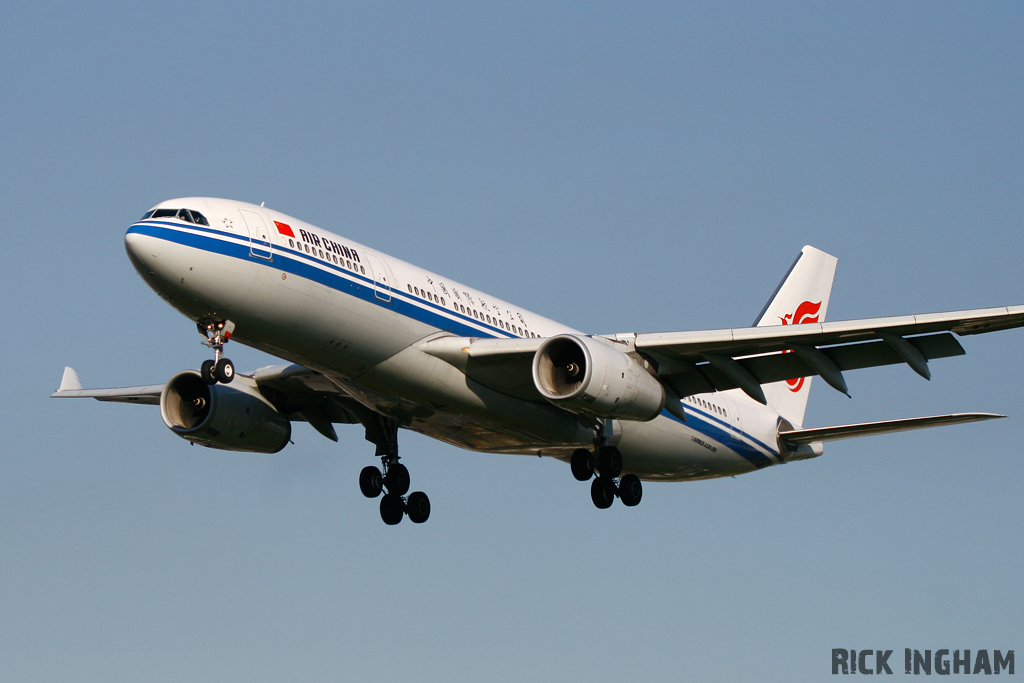 Airbus A330-243 - B-6117 - Air China