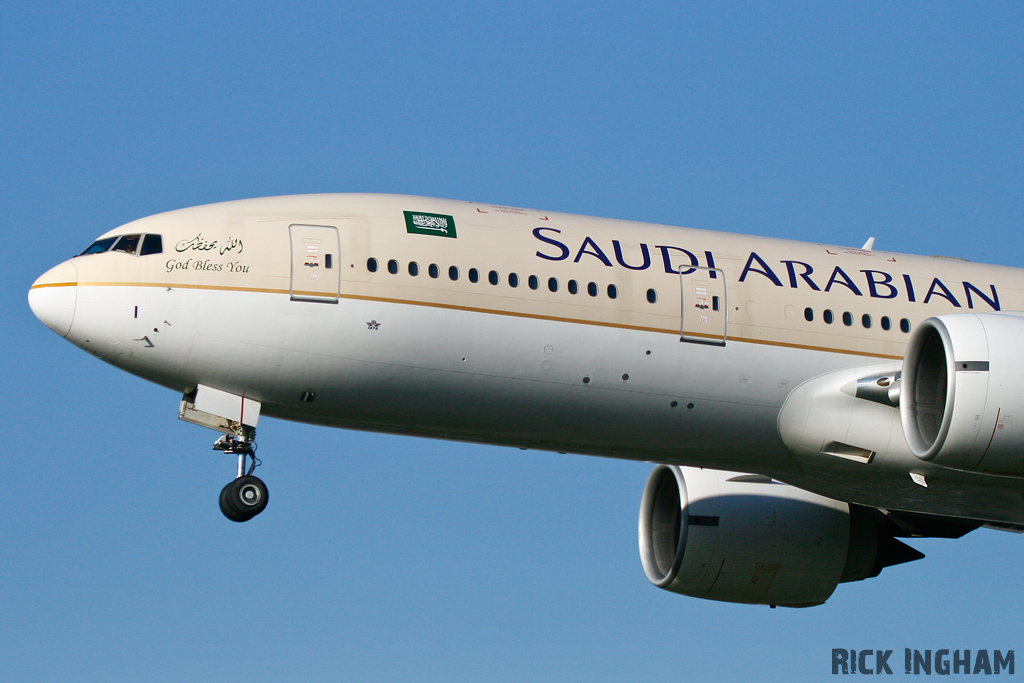 Boeing 777-268ER - HZ-AKI - Saudi Arabian Airlines
