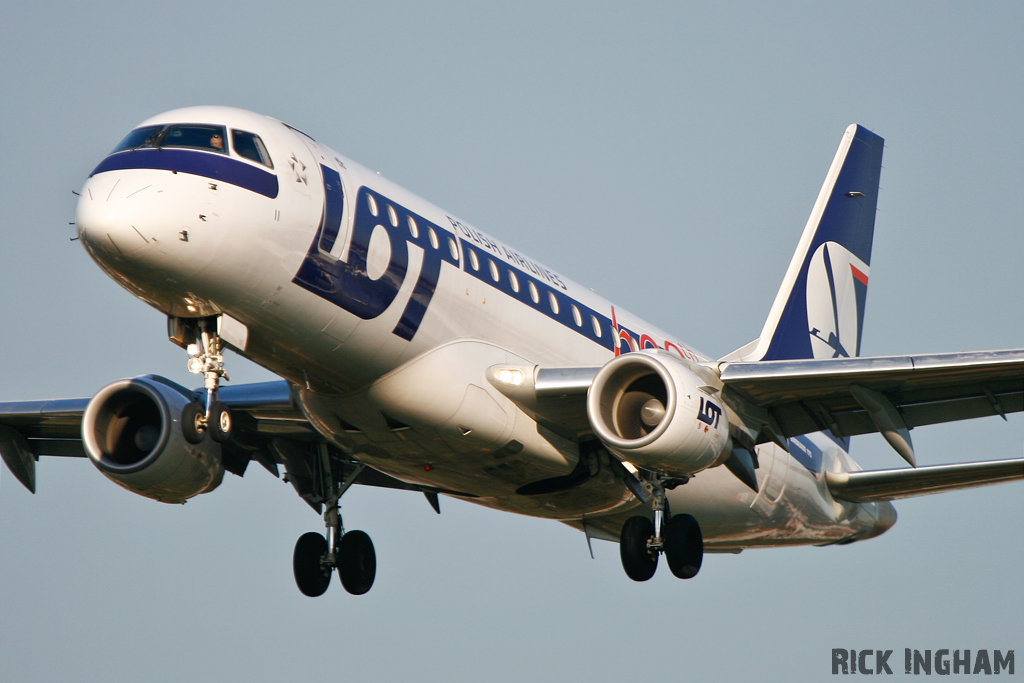 Embraer ERJ-175LR - SP-LII - LOT Polish Airlines