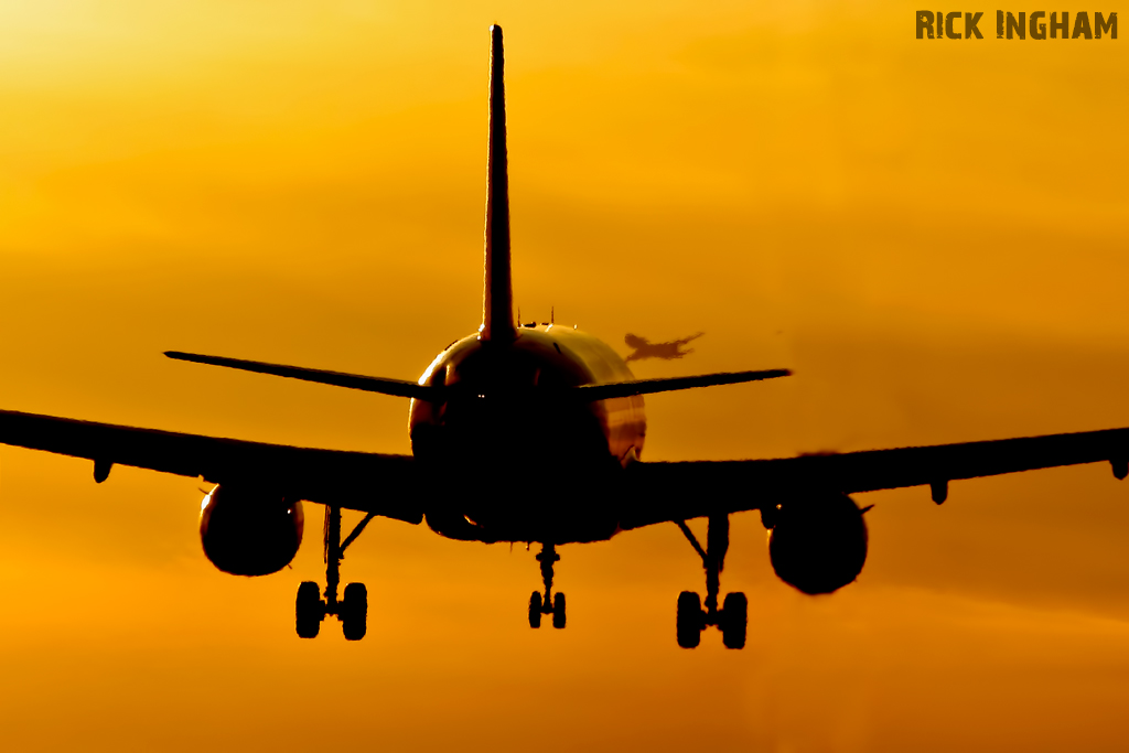 Airbus A319-131 - G-EUPR - British Airways