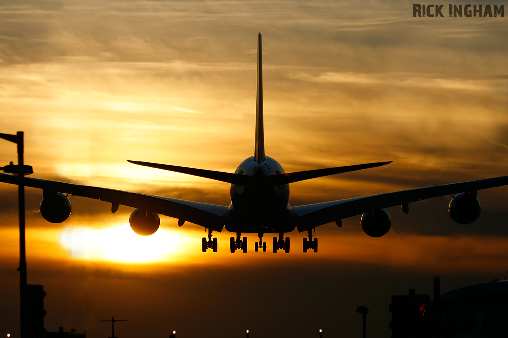 Airbus A380-861 - A6-EDC - Emirates