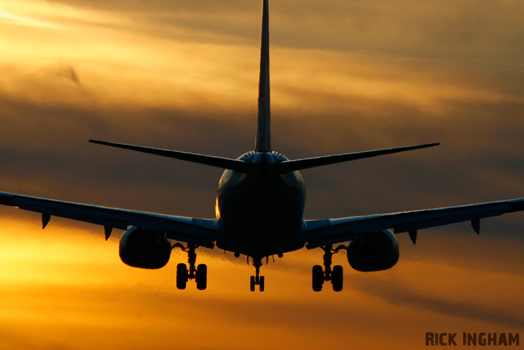 Boeing 737-683 - LN-RPF - Scandinavian Airlines