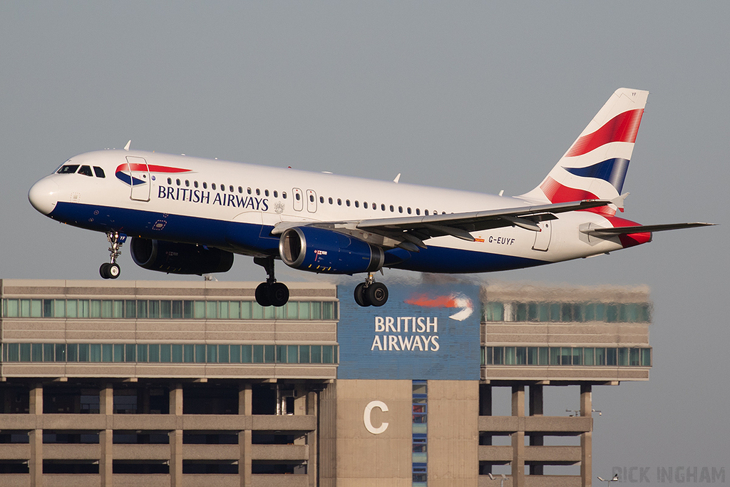 Airbus A320-232 - G-EUYF - British Airways