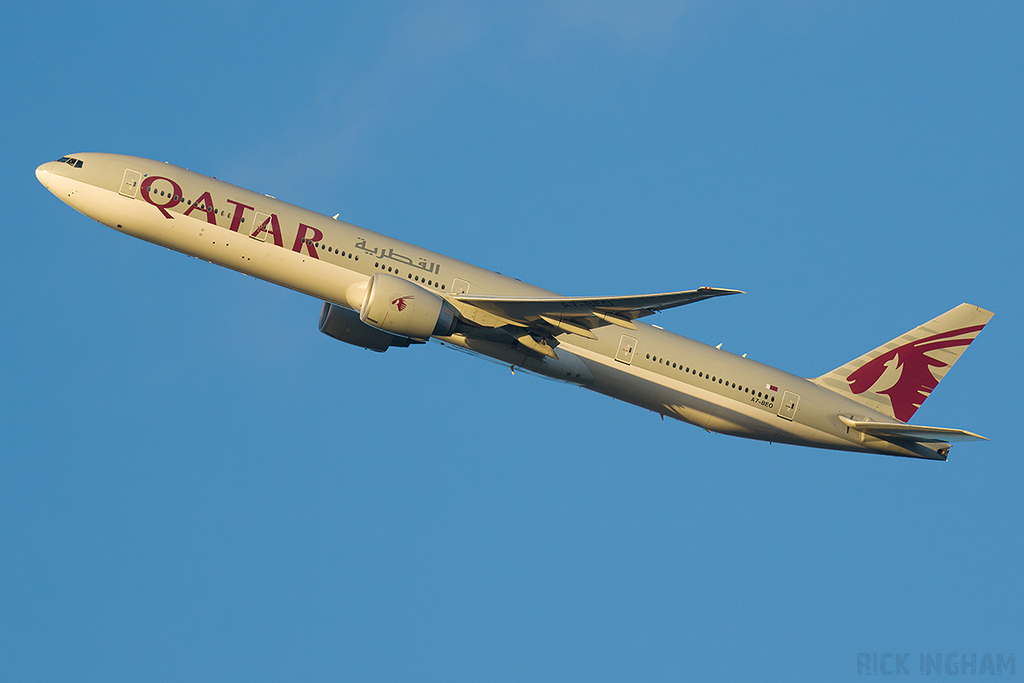 Boeing 777-3DZER - A7-BEO - Qatar Airways