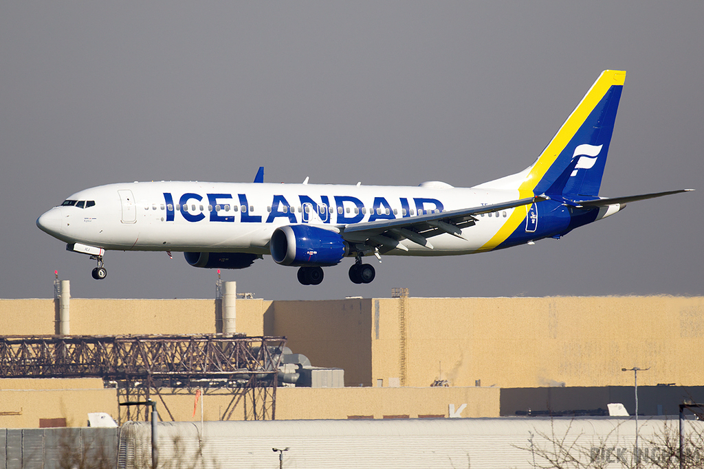 Boeing 737 MAX 8 - TF-ICJ - Icelandair